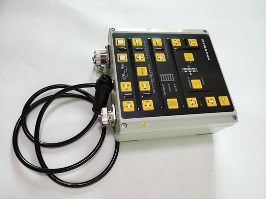 Wegbouwactiviteiten DF141C Asfaltvergrendelaar Spare Parts Side Control Box Control Panel